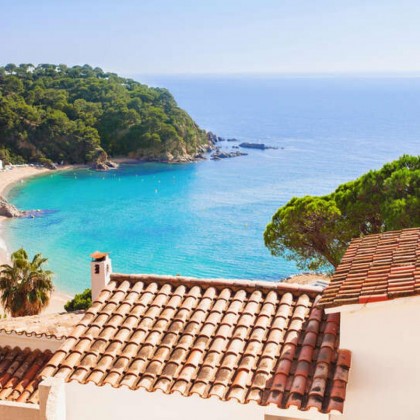 Sorprende a tu pareja: Cena, cava y acceso al spa, en primera línea de playa