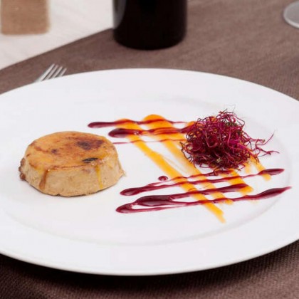 Sorprende a tu pareja: Cena, cava y acceso al spa, en primera línea de playa