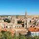 Vacaciones románticas en Burgos con bañera de hidromasaje, botella de cava y bombones