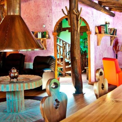 Getaway with a typical Cantabrian dinner and a visit to the olive press in the Picos de Europa