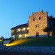 Suite júnior com banheira de hidromassagem no quarto em Santillana del Mar