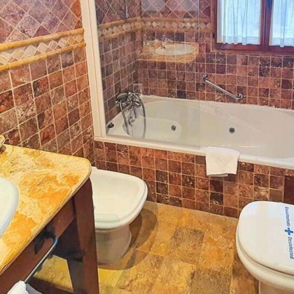 Escapada en plena naturaleza con cena y bañera hidromasaje en la habitación en Cuenca