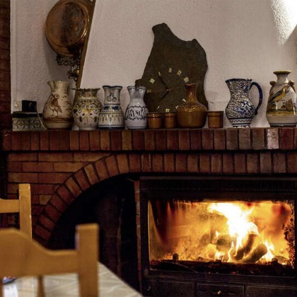 Gastronomic getaway with dinner, picnic basket and wine in Despeñaperros Natural Park