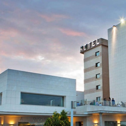 Charming getaway in Avila and breakfast in a hotel with panoramic views of the city