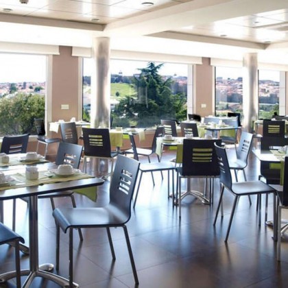 Charming getaway in Avila and breakfast in a hotel with panoramic views of the city