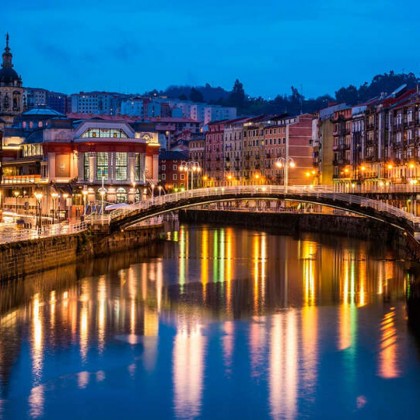 Getaway in the centre of Bilbao with breakfast included