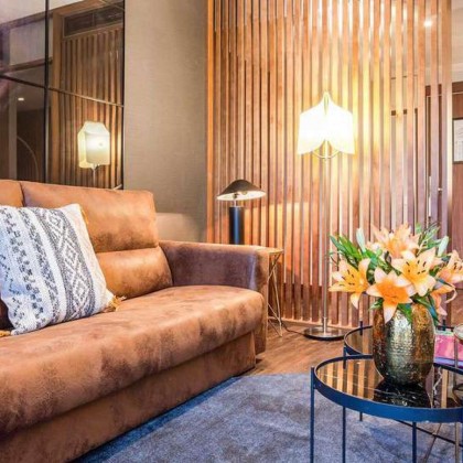Premium getaway: gourmet breakfast and cava in a luxury hotel in the heart of Pamplona
