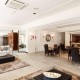 Romanticism and relaxation in private with hydromassage bathtub and bottle of cava in Figueres