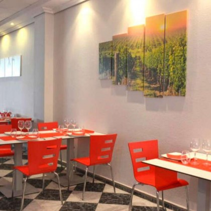 Romantisme à Alcalá del Júcar avec dîner et visite d'une cave à vin