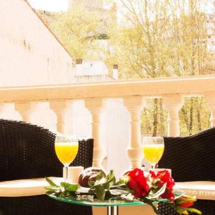 Romantisme à Alcalá del Júcar avec dîner et visite d'une cave à vin