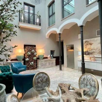 Oferta romántica en Suite con jacuzzi y cava en el centro de Mérida