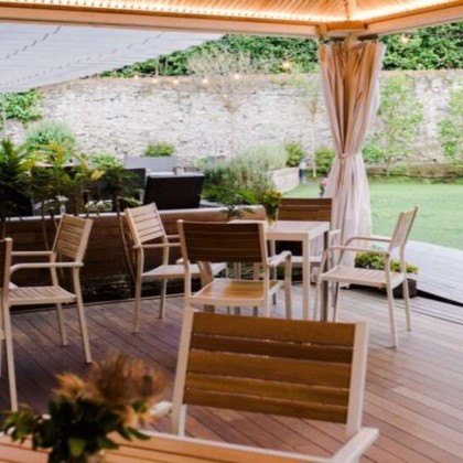Escapadela romântica num quarto com terraço em frente à praia e jantar em Santander