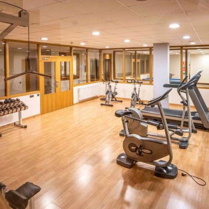 A suite immersed in the nature of the Valley with access to the indoor swimming pool.
