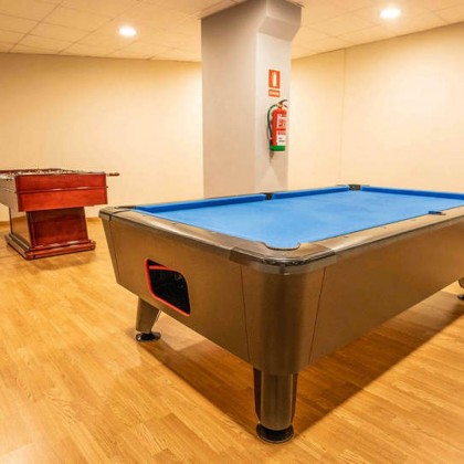 A suite immersed in the nature of the Valley with access to the indoor swimming pool.