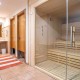 A suite immersed in the nature of the Valley with access to the indoor swimming pool.