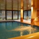 A suite immersed in the nature of the Valley with access to the indoor swimming pool.