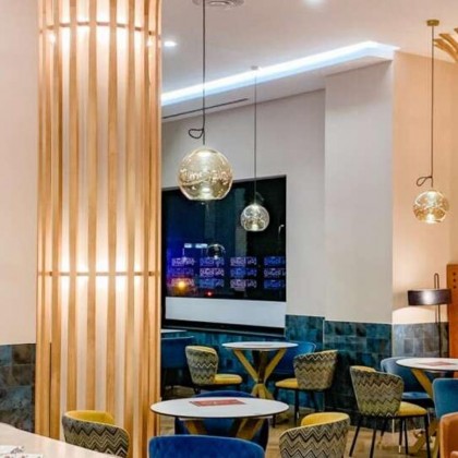 Getaway near the Roman Theatre of Mérida with dinner and bottle of cava