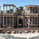 Escapada cerca del Teatro Romano de Mérida con cena y botella de cava