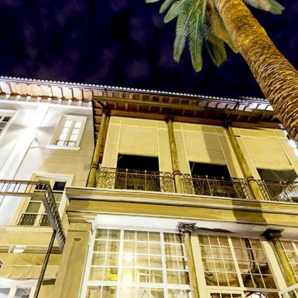 Escapada de lujo en el corazón de Granada en una antigua casa solariega del s.XIX