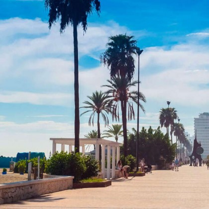 Especial Costa del Sol: a partir de 2 noites em apartamento com bilhetes para o Parque Aquático Aquamijas