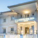 Getaway in Torremolinos with welcome cocktail, breakfast and more