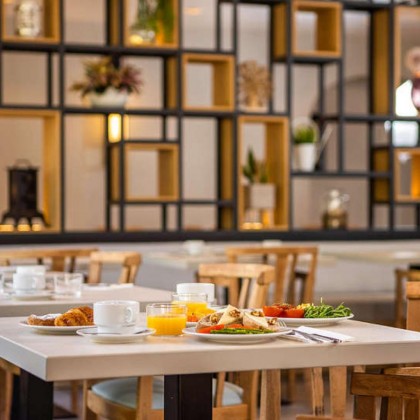 Love & Relax: A getaway with champagne, chocolates and more surprises to enjoy as a couple