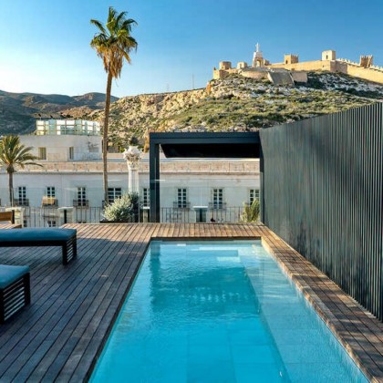 Hotel de luxo em Almeria em Suite Júnior com circuito termal, champanhe e chocolates