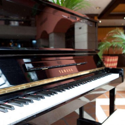 Discover Castellón in a centrally located hotel with breakfast included