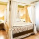 Getaway in the centre of Granada with breakfast and flamenco show included