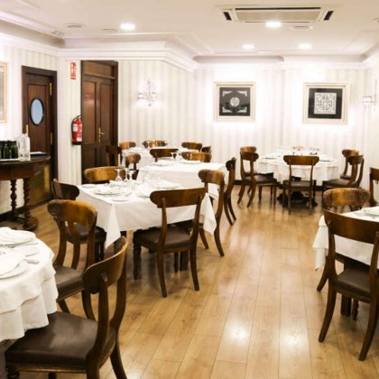 Escapada en el centro de Granada con desayuno y espectáculo de flamenco incluido
