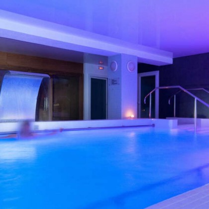 Relax in the nature of the Pyrenees with thermal circuit included