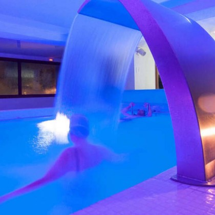 Relax in the nature of the Pyrenees with thermal circuit included