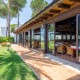 Hotel cerca de la playa de Marbella con acceso al área relax y salida tardía