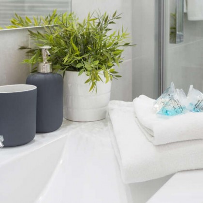Hotel near the beach in Marbella with access to the relaxation area and late check-out