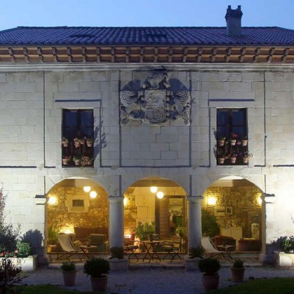 Romantic getaway with hydromassage bath in Galizano