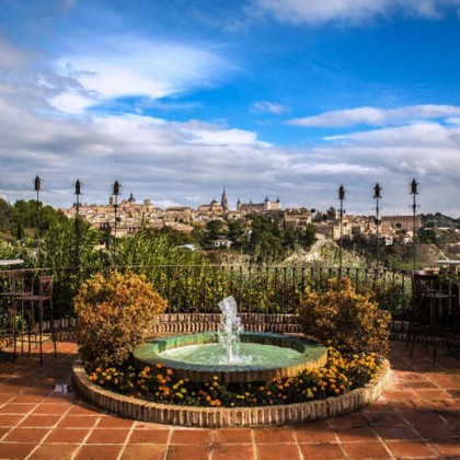 Especial Enamorados: Escapada con Postre del Chef en Toledo
