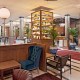 Romanticismo en un hotel boutique con cava y frutas con chocolate en la Gran Vía