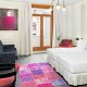 Romanticismo en un hotel boutique con cava y frutas con chocolate en la Gran Vía