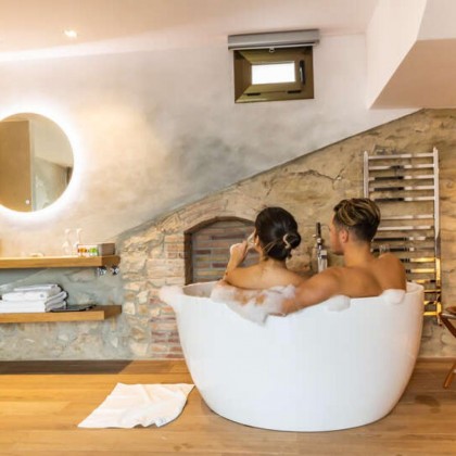 Escapada Romántica en habitación Deluxe con cena y acceso intimo al spa