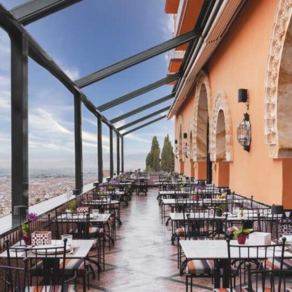 Vistas a Granada en hotel 5 estrellas con desayuno y degustación de tapas