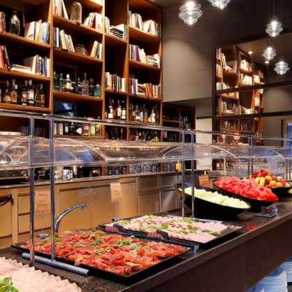 Descubre Barcelona y alójate en un hotel de diseño con desayuno incluido