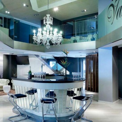 Descubre Barcelona y alójate en un hotel de diseño con desayuno incluido