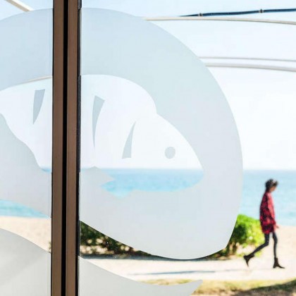 Disfruta del mediterráneo y de una cena en pareja en primera línea del mar