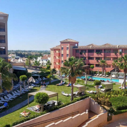 Escapada en Media Pensión con Spa y valores añadidos gratuitos en un resort de Islantilla