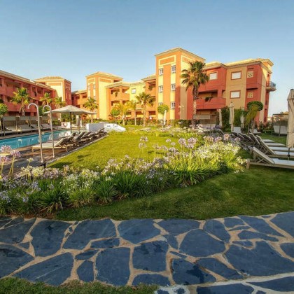 Escapada en Media Pensión con Spa y valores añadidos gratuitos en un resort de Islantilla