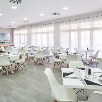 Escapada en Media Pensión con Spa y valores añadidos gratuitos en un resort de Islantilla
