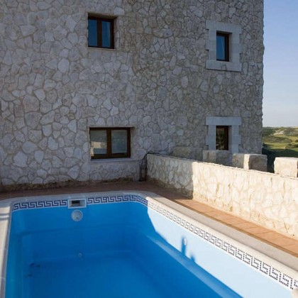 Desayuna en un castillo que domina el valle del Duero