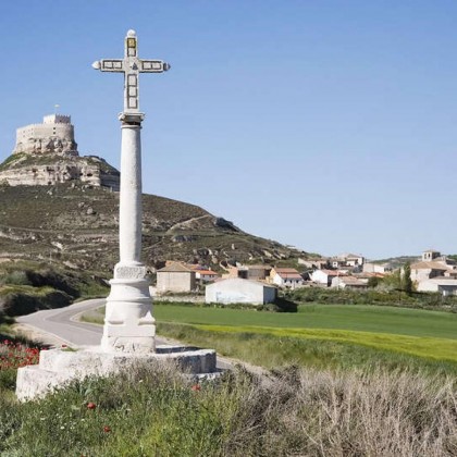 Desayuna en un castillo que domina el valle del Duero
