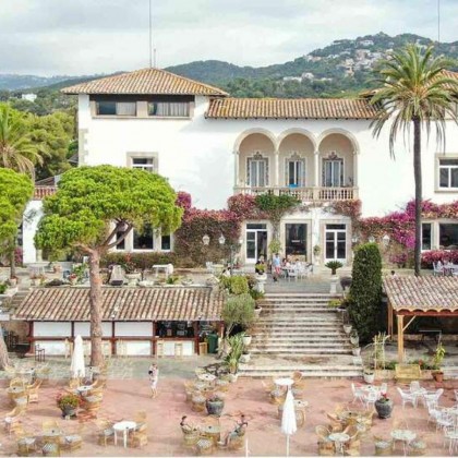 Especial vistas al mar en la Costa Brava: desayuno, cena y cava