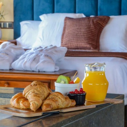 Especial vistas al mar en la Costa Brava: desayuno, cena y cava